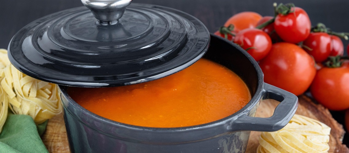 Tomatsuppe i gryte
