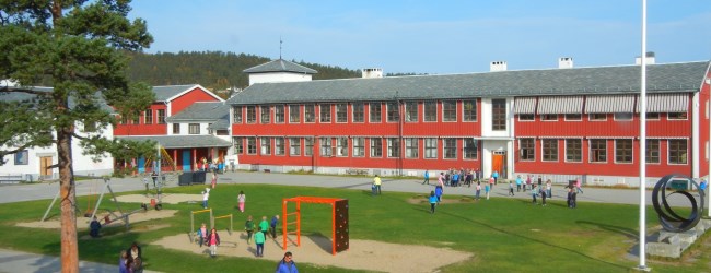 Kárášjoga skuvla - Skuvlaálggaheapmi čakcat 2022 / Skolestart høsten 2022