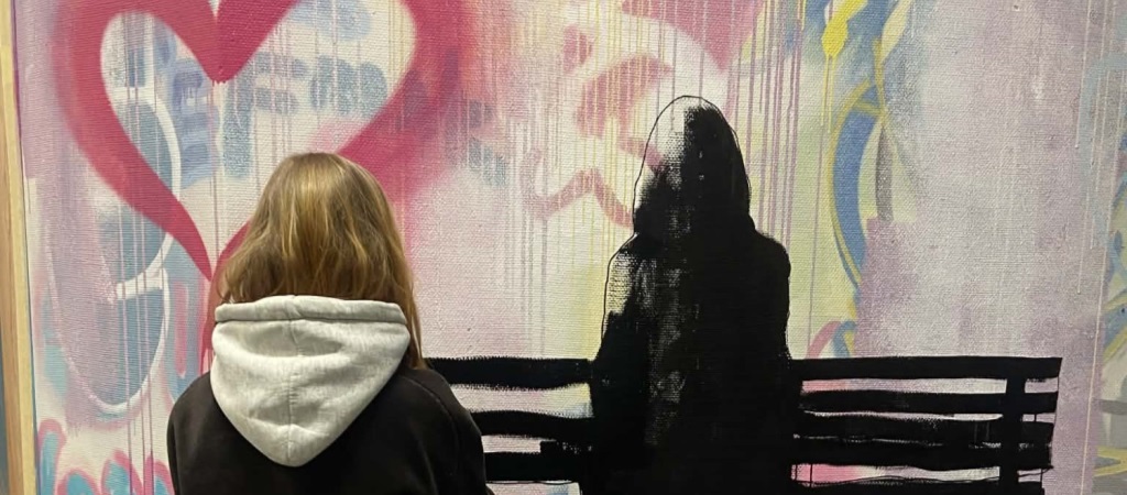 Andrea legger siste hånd på verket